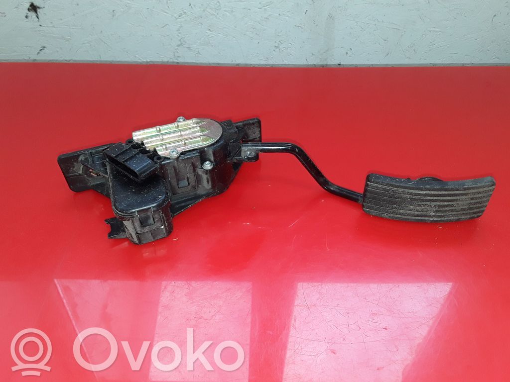 Mitsubishi Grandis Pedală accelerație 
