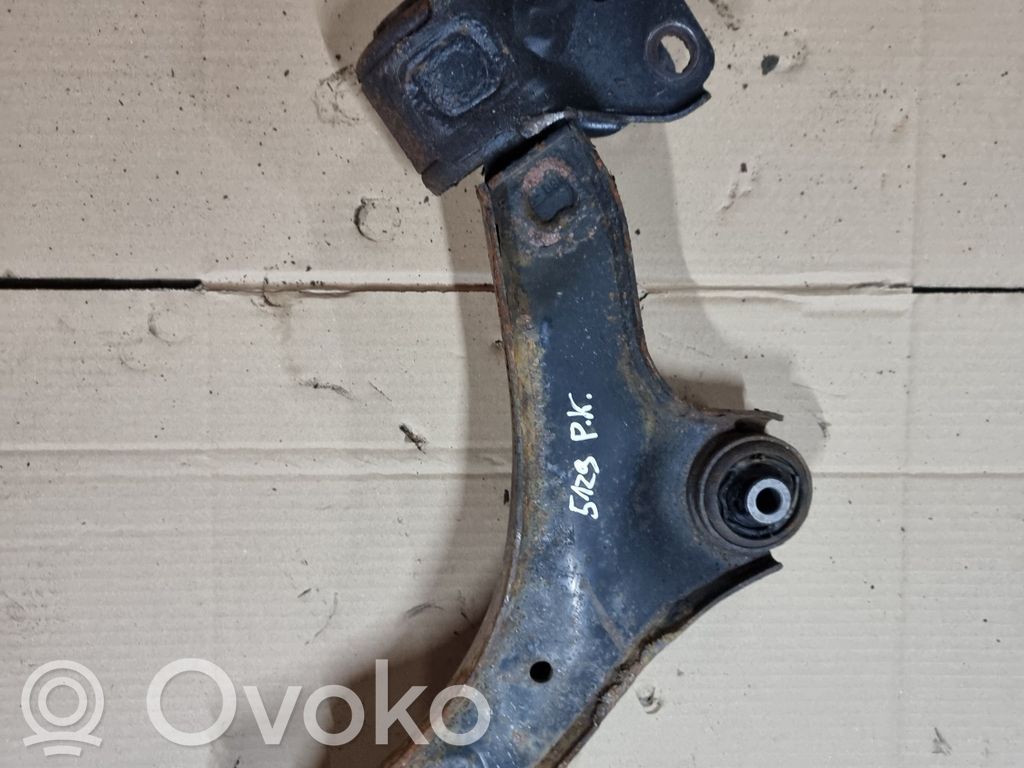 Ford Mondeo MK IV Basculă inferioară față