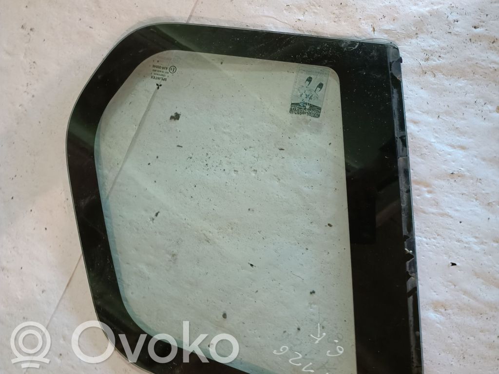 Mitsubishi Space Star Geam lateral spate