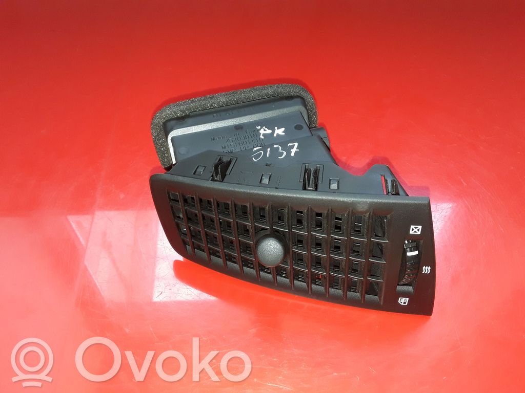 Cadillac SRX Boczna kratka nawiewu deski rozdzielczej 