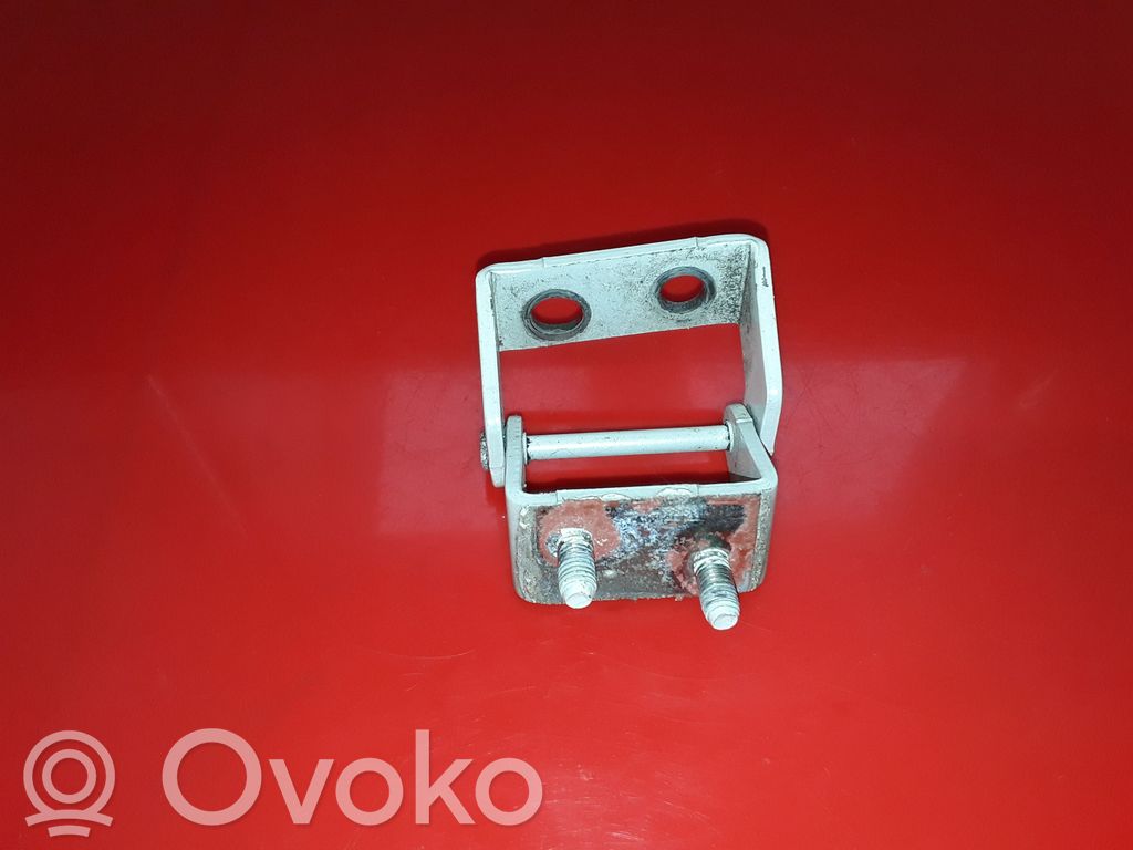 Tailgate/trunk/boot hinge   C105R,1B08