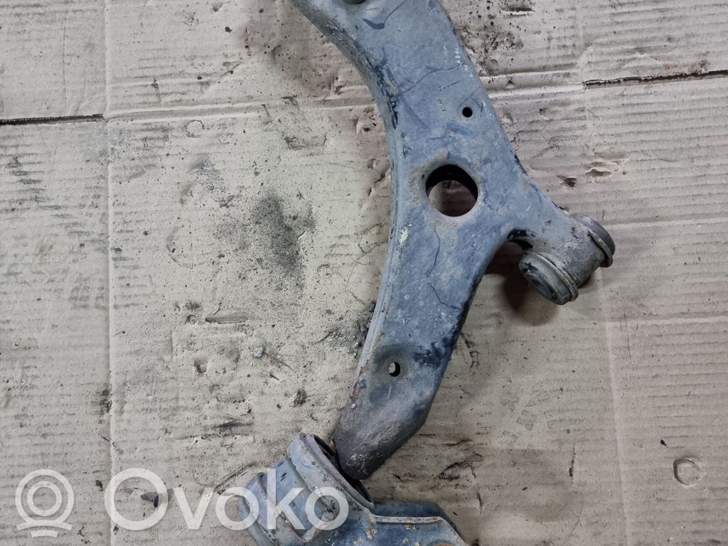 Ford Focus Basculă inferioară față 
