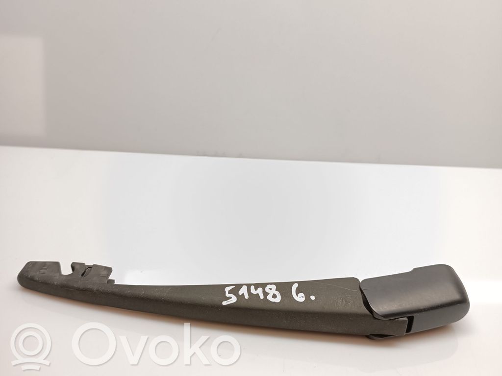 Suzuki SX4 Braccio della spazzola tergicristallo posteriore 