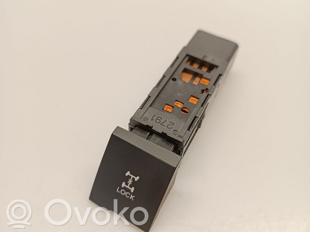 KIA Sorento Differential lock switch 