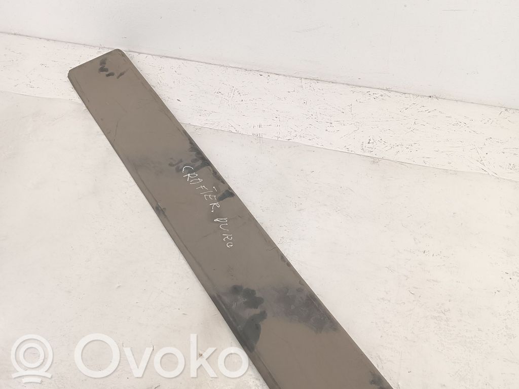 Volkswagen Crafter Rivestimento della portiera anteriore (modanatura)