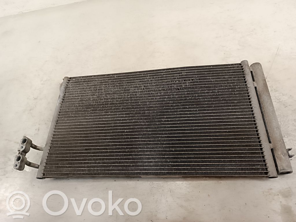 BMW 1 E81 E87 Radiator răcire A/C (condensor) 