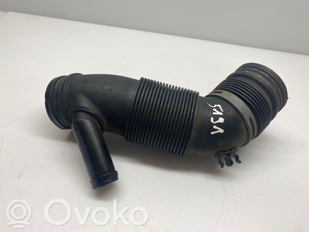 Skoda Fabia Mk2 (5J) Część rury dolotu powietrza 