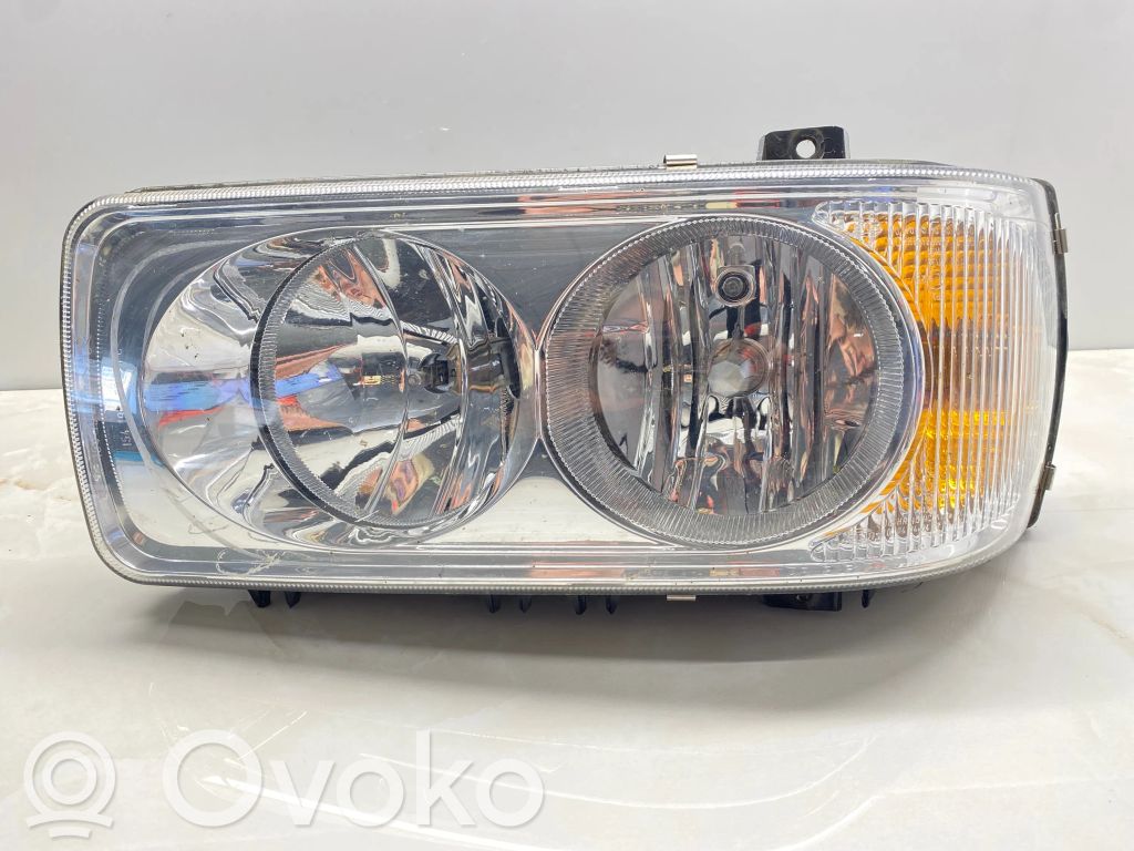 DAF 55 - 66 Phare frontale 