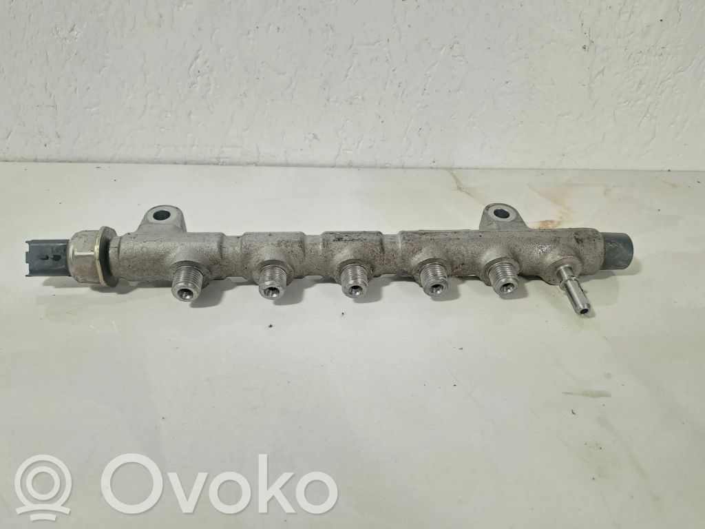 SsangYong Tivoli Listwa wtryskowa 