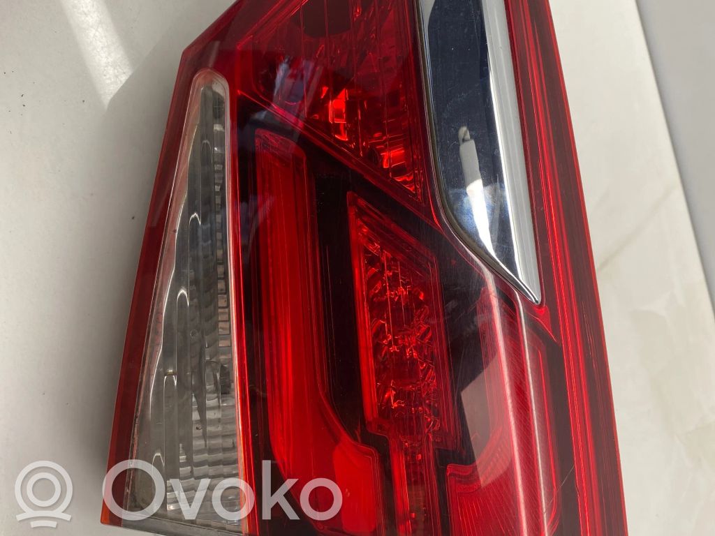 Lampy tylnej klapy bagażnika   924043Z5,E911684