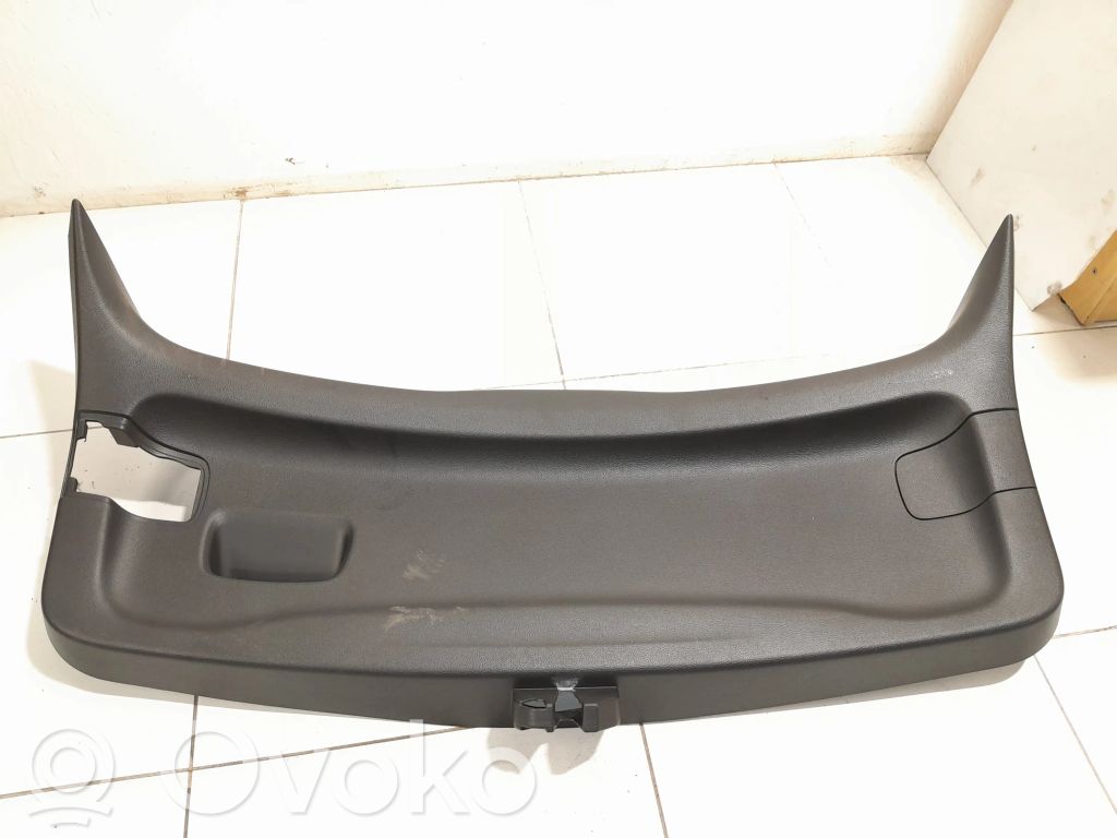 Opel Astra K Rivestimento portellone 