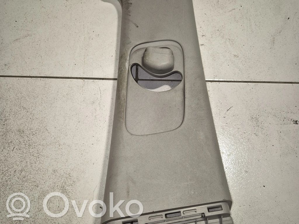 Hyundai Santa Fe Pilar (B) (superior)