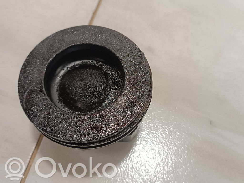 Piston   N0CODE