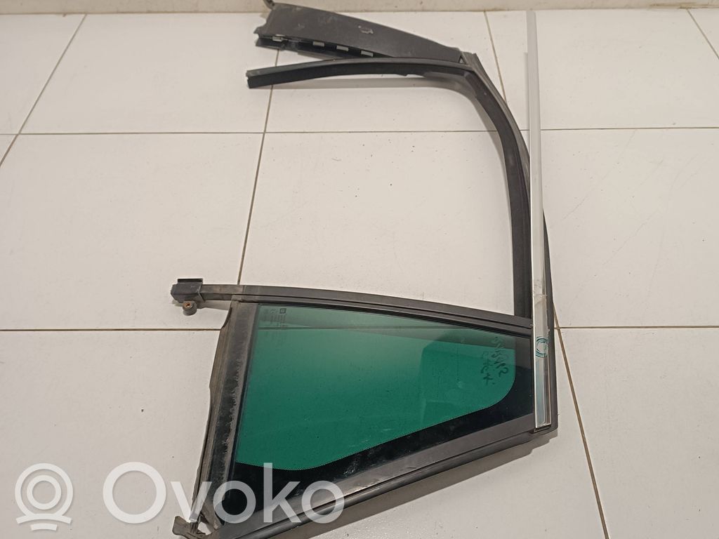 Ventanilla de ventilación de la puerta trasera   E000090,DOT747AS3M538,43R000073