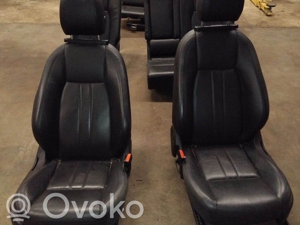 Land Rover Discovery Sport Istuinsarja 