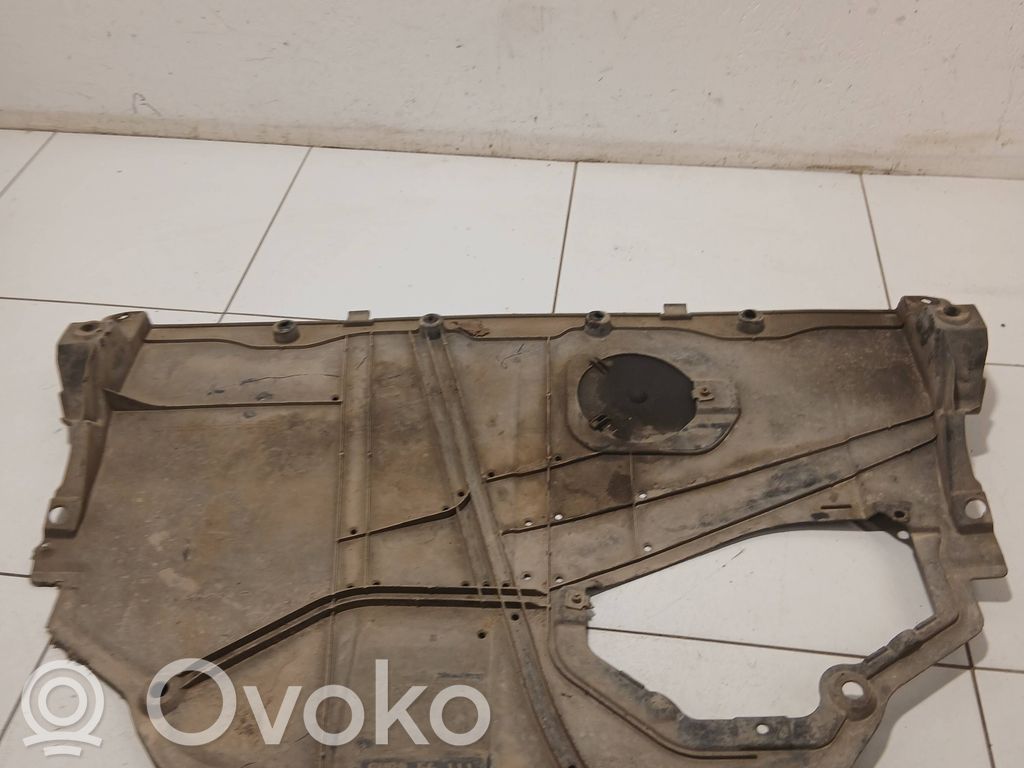 Engine splash shield/under tray   GHP956111