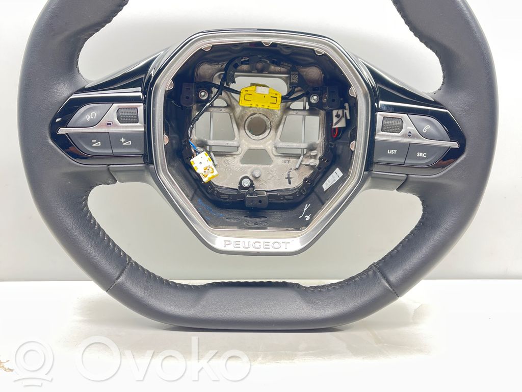 Peugeot 208 II Volante