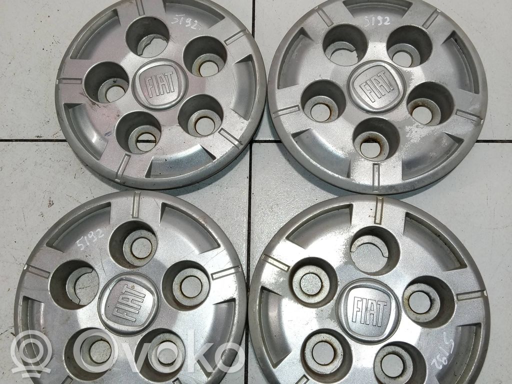 Fiat Ducato Tapacubos original de rueda 