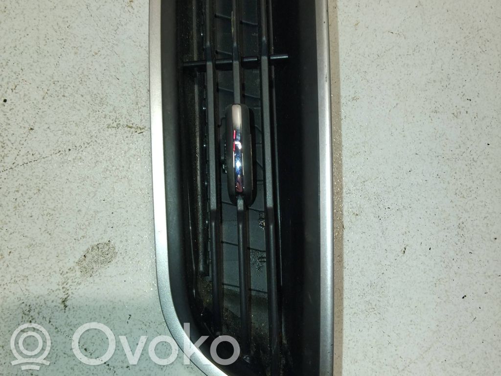 Ford S-MAX Центральная воздушная решётка 