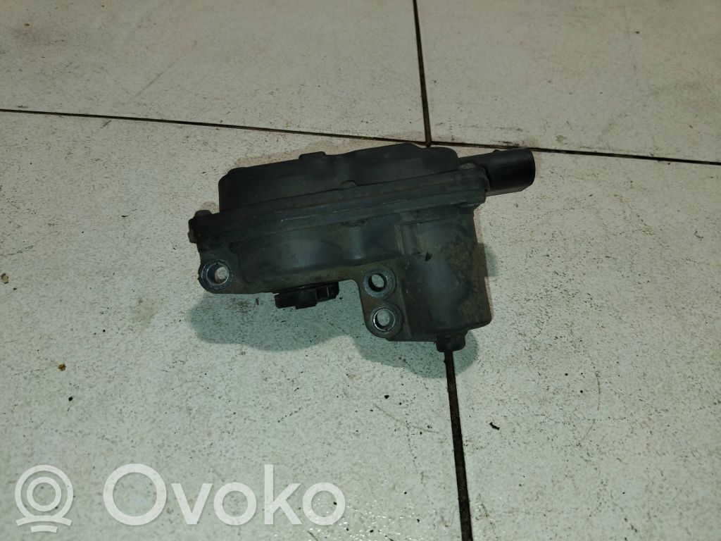 Opel Zafira C Actuator/motor supapă galerie admisie 