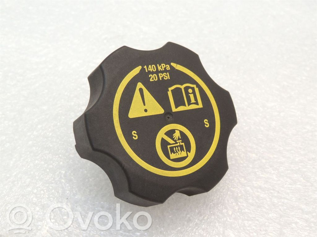 Opel Zafira C Korek zbiornika wyrównawczego chłodziwa 