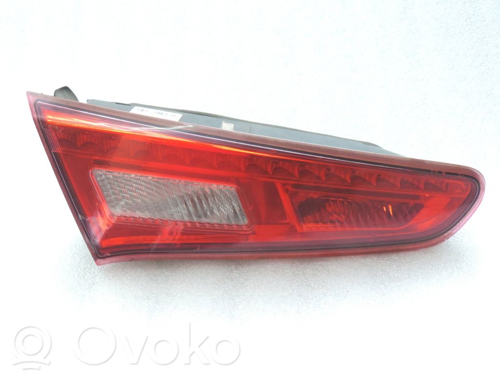 Alfa Romeo Giulietta Takaluukun takavalot 