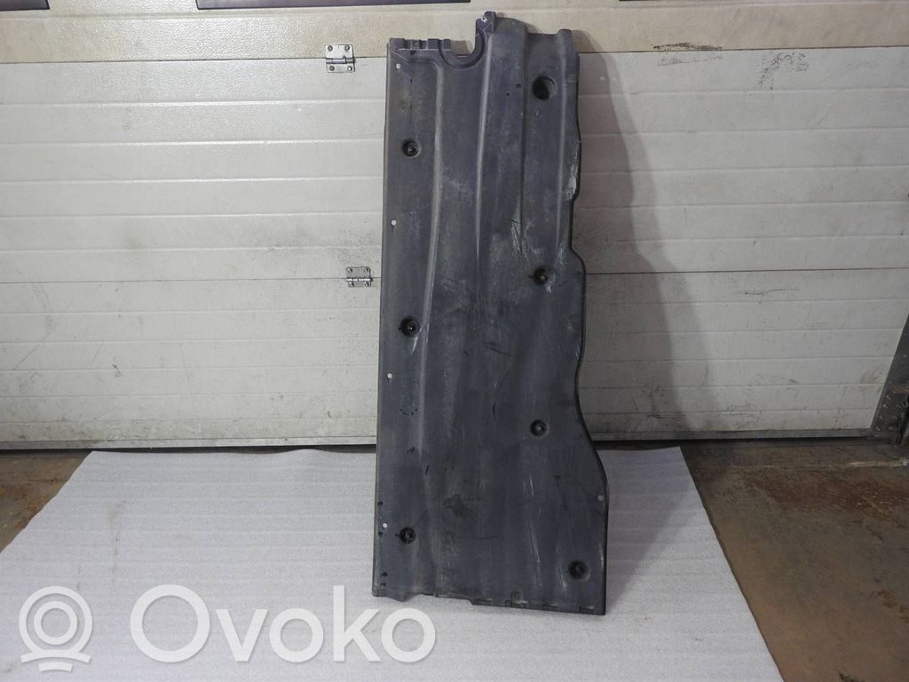 Engine splash shield/under tray   5WA825202E