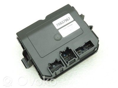 Opel Insignia A Tailgate/trunk control unit/module 