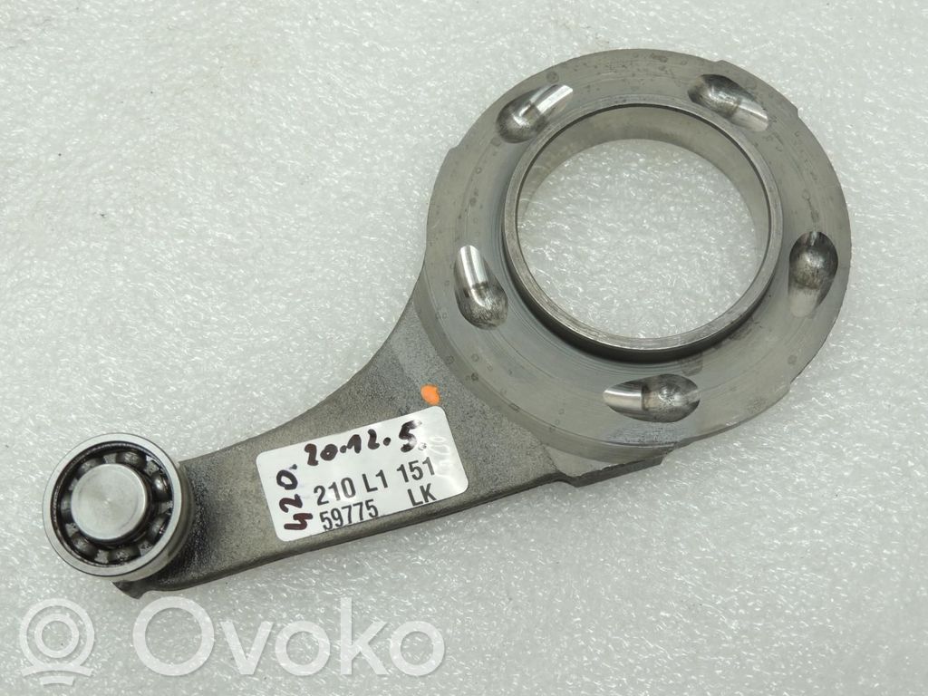 BMW X3 E83 Silniczek reduktora skrzyni biegów 