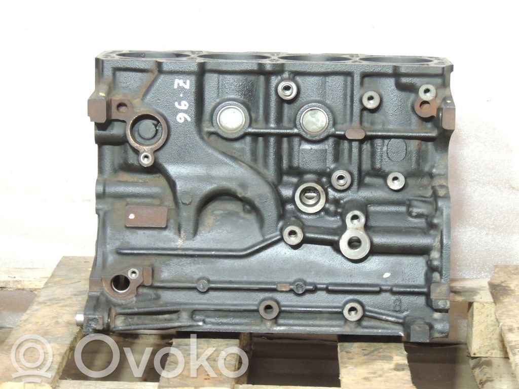 Opel Zafira C Engine block 