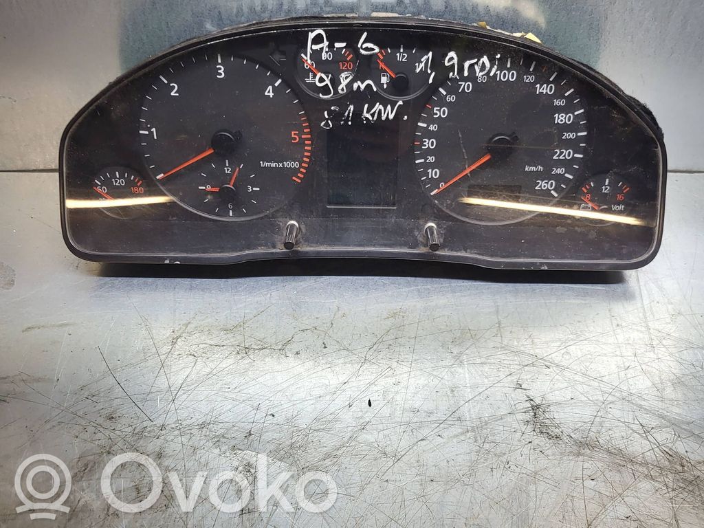Audi A6 S6 C5 4B Speedometer (instrument cluster) 
