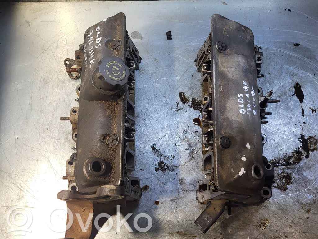 Engine head   10218170