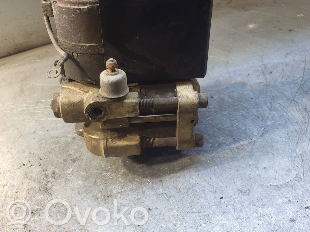 Audi 80 90 B3 ABS Pump 