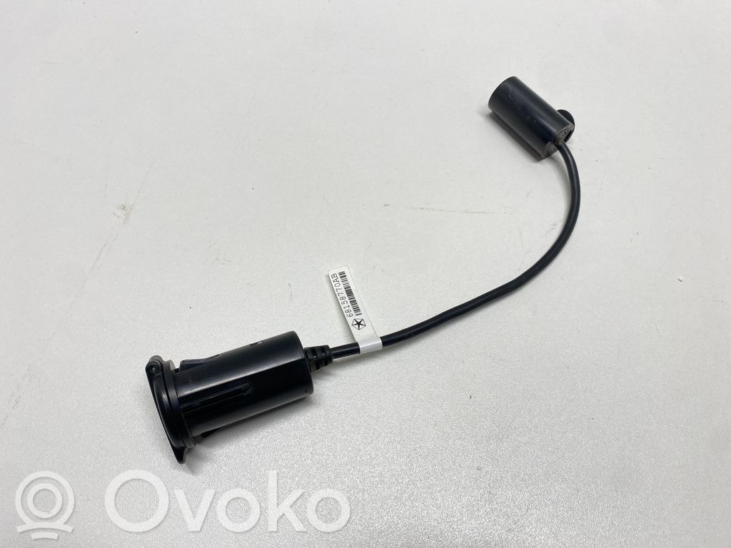 USB socket connector   68158770AB