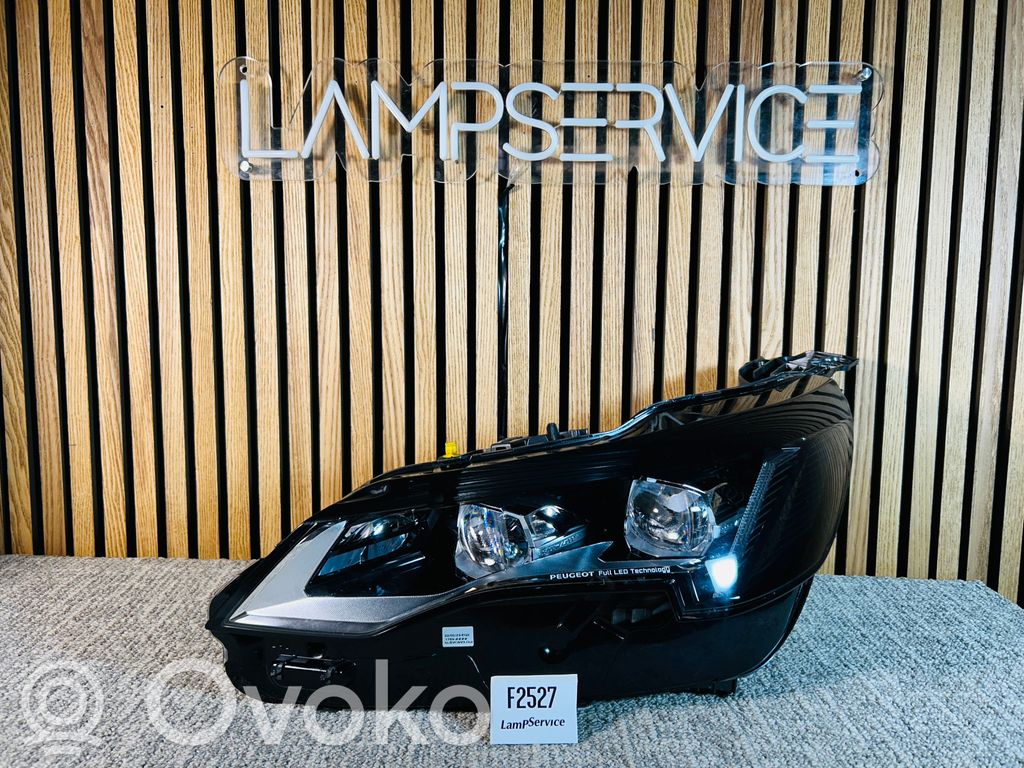 Peugeot 5008 II Faro/fanale 