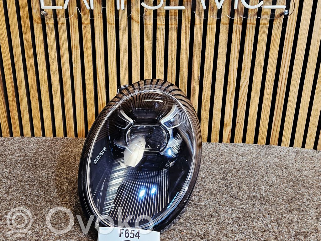 Porsche 992 Lampa przednia 