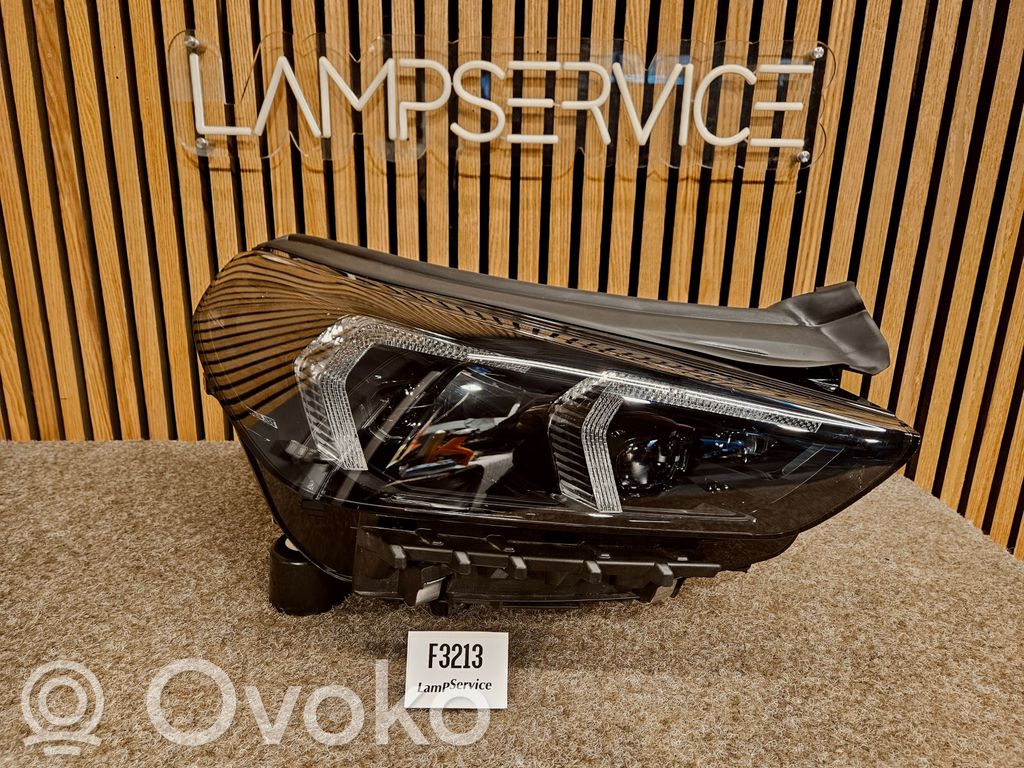 BMW X1 U11 Scheinwerfer 