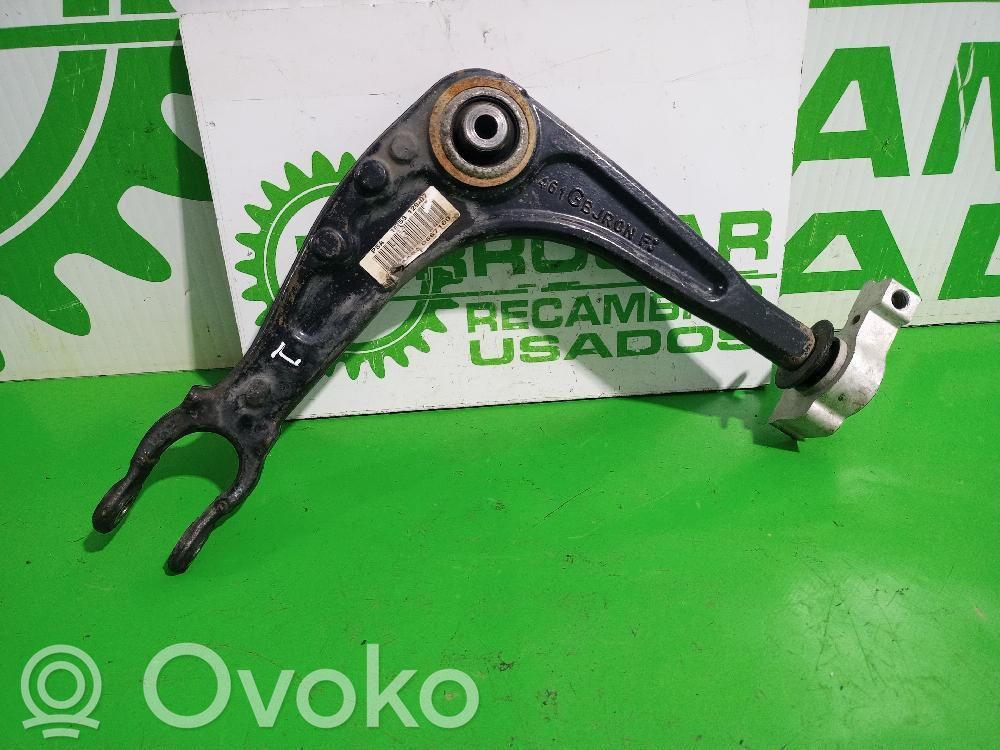 Peugeot 407 Svirtis U formos 