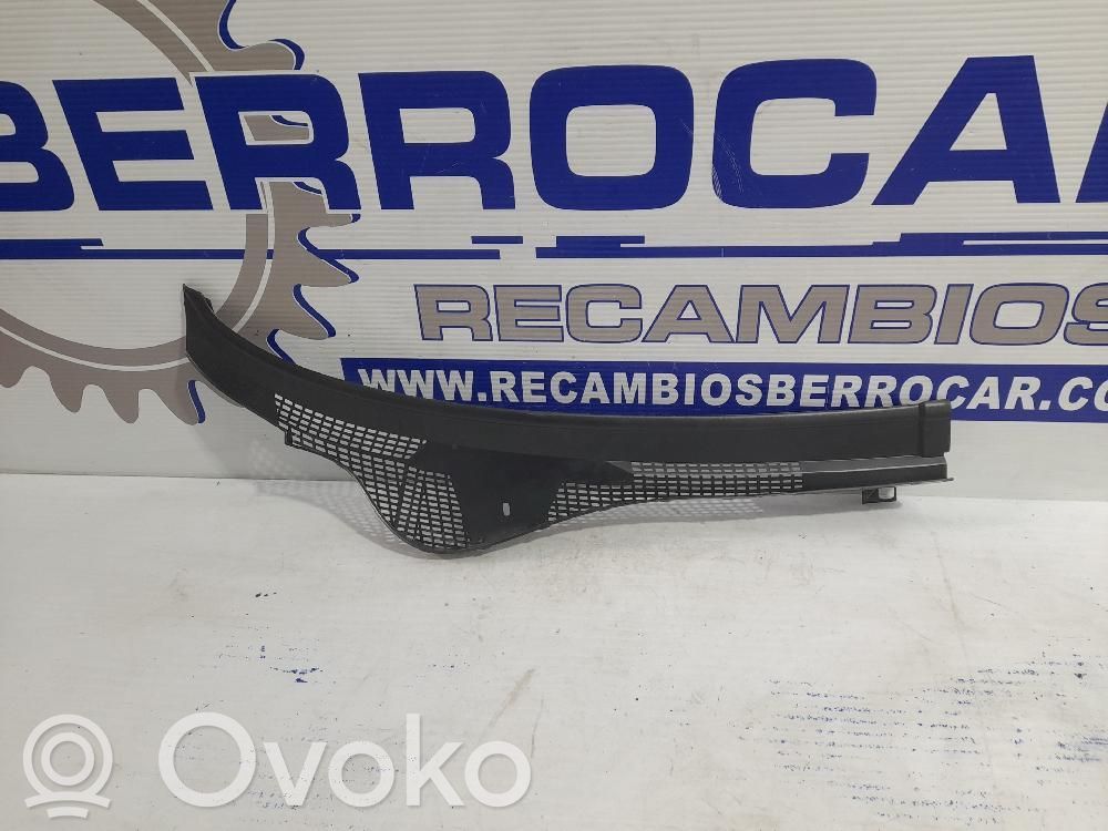 Peugeot 306 Wiper trim 