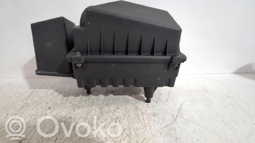 Ford Focus Halterung Luftfilterkasten 