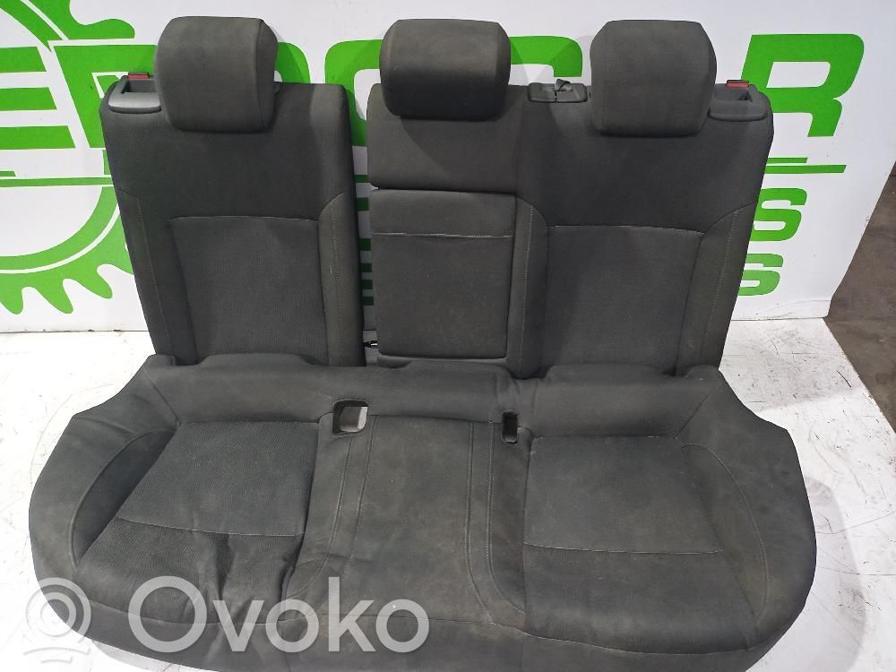 Opel Insignia A Kanapa tylna / Fotel drugiego rzędu 