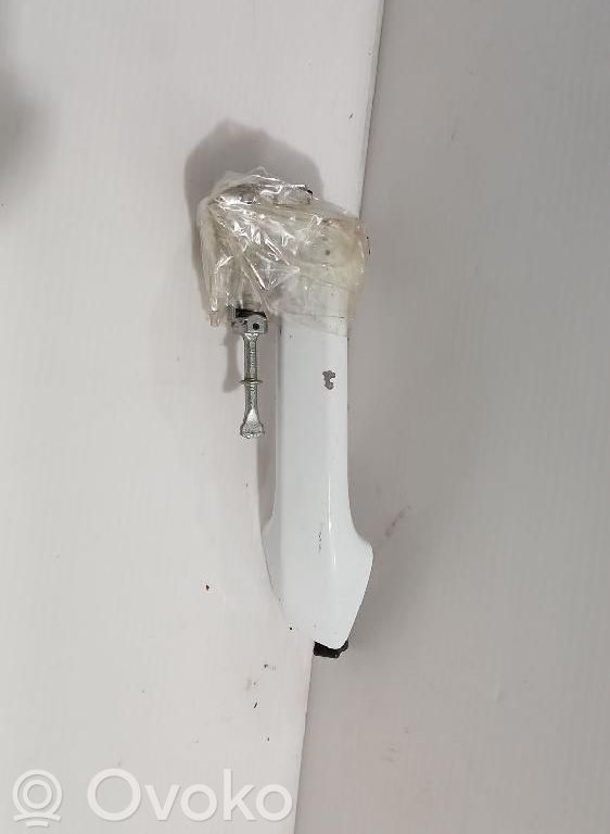 Manecilla externa puerta delantera   82651J7000