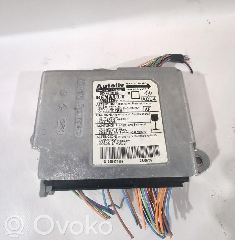 Renault Megane II Airbag control unit/module 
