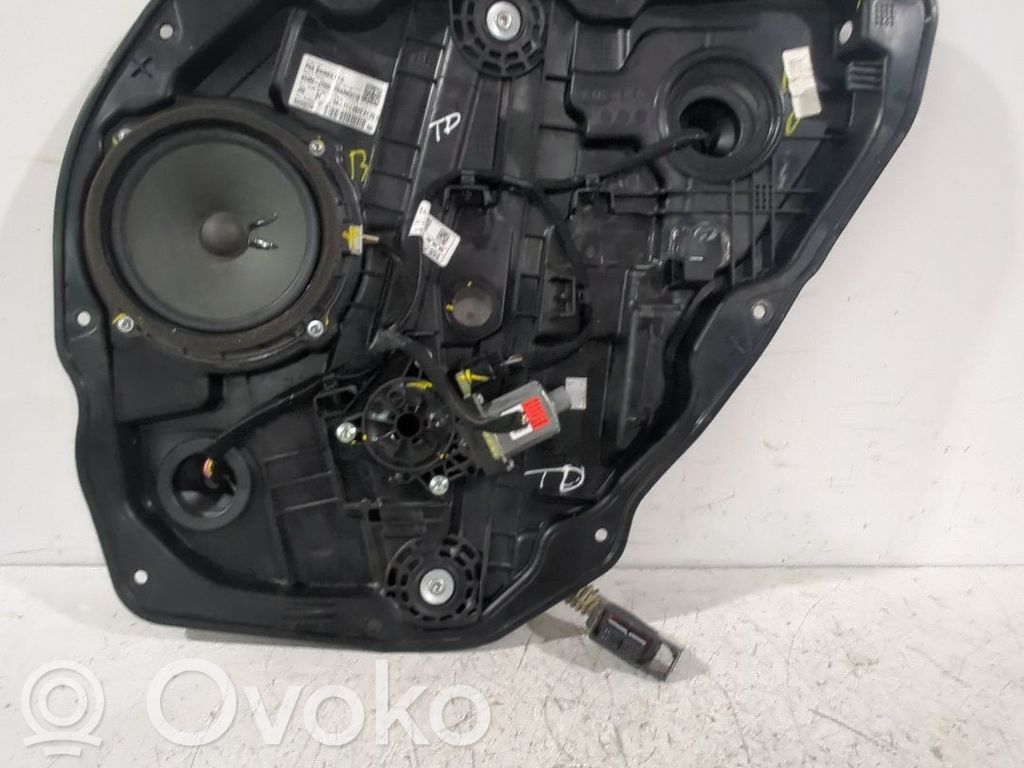 KIA Ceed Alzacristalli della portiera posteriore con motorino