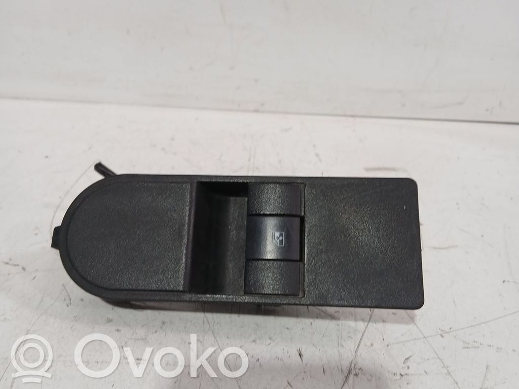 Opel Astra G Przyciski szyb 