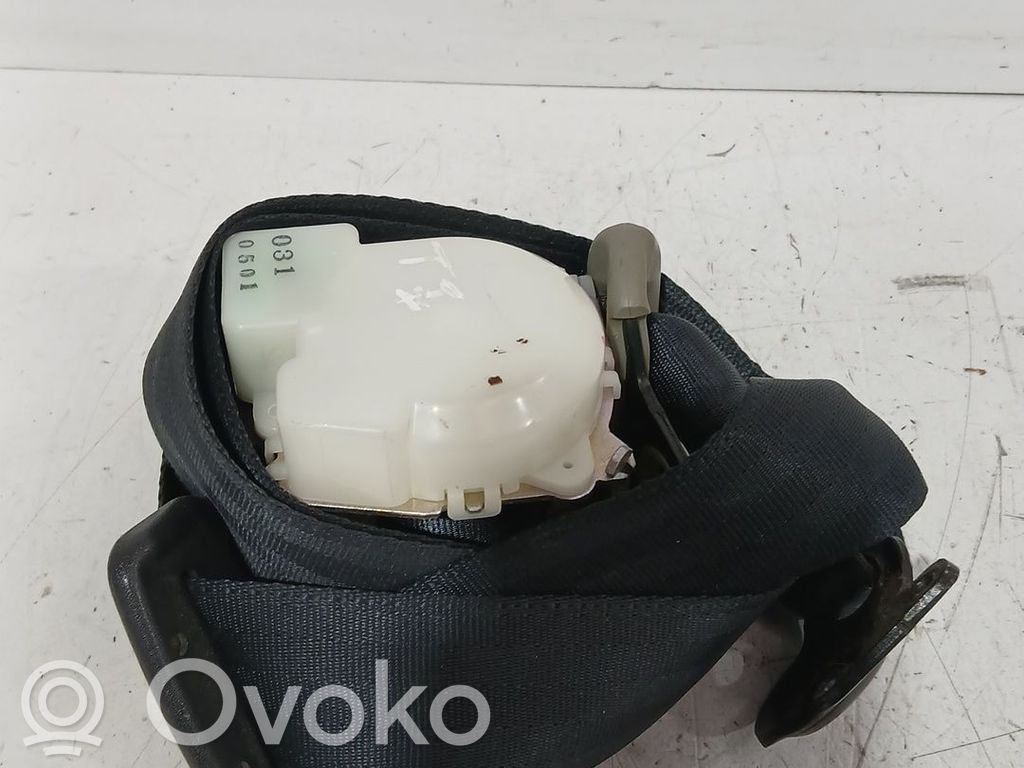 Toyota Yaris Cinturón trasero