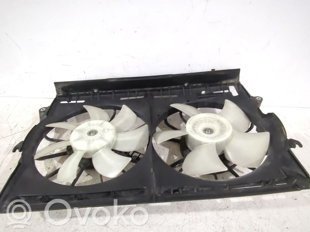 Toyota Avensis T250 Elektryczny wentylator chłodnicy 