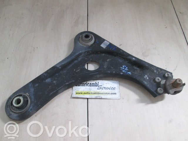 Citroen C3 Dolny wahacz przedni 