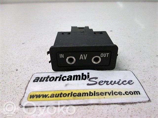 BMW X5 E53 USB socket connector 