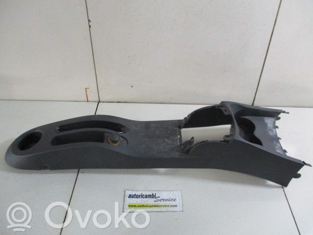 Renault Clio III Center console 